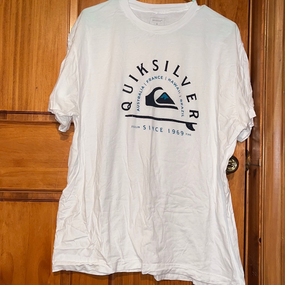XL Quiksilver T-Shirt